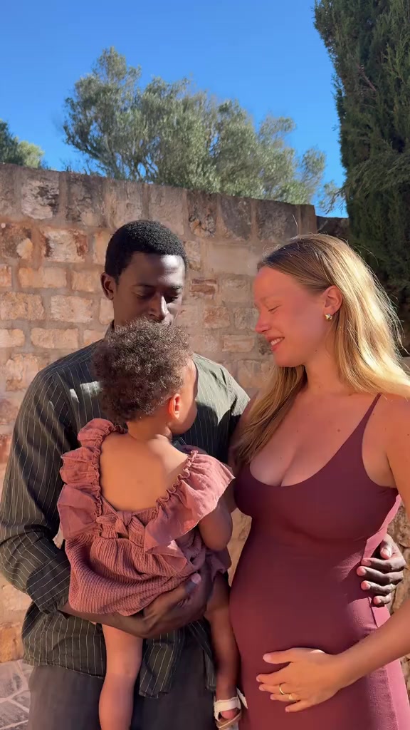 @White Women and Black Men 🩷