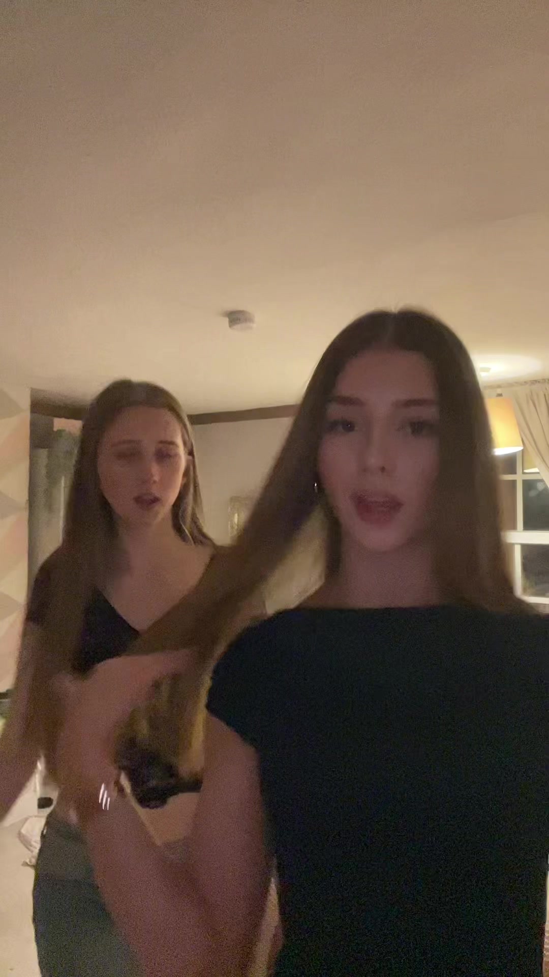 @molly 🤍🥂🐎