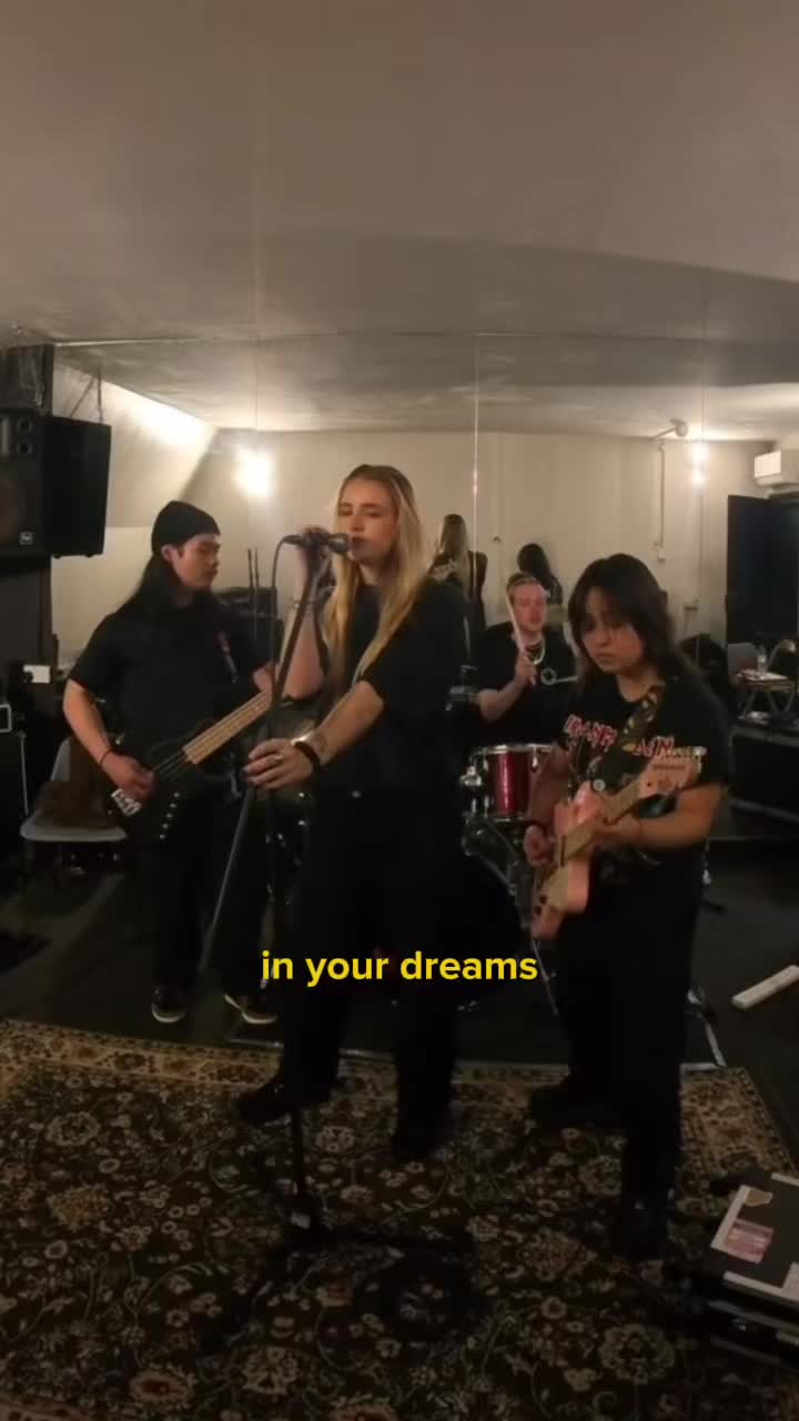 @Lady of Mars ★