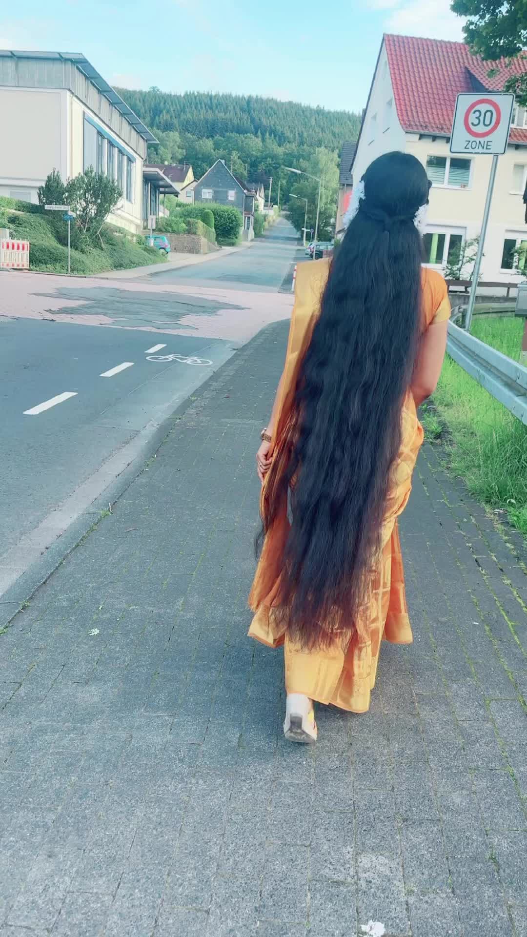 @thanusiya❤️lax✨🇩🇪