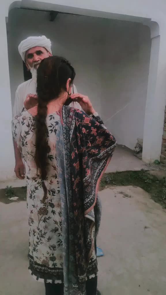 @Ayesha Khan