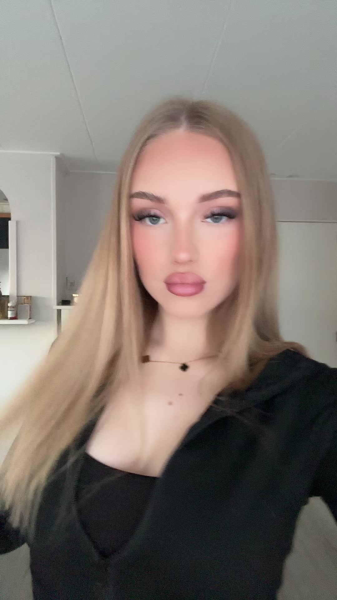 @oliwiaknd