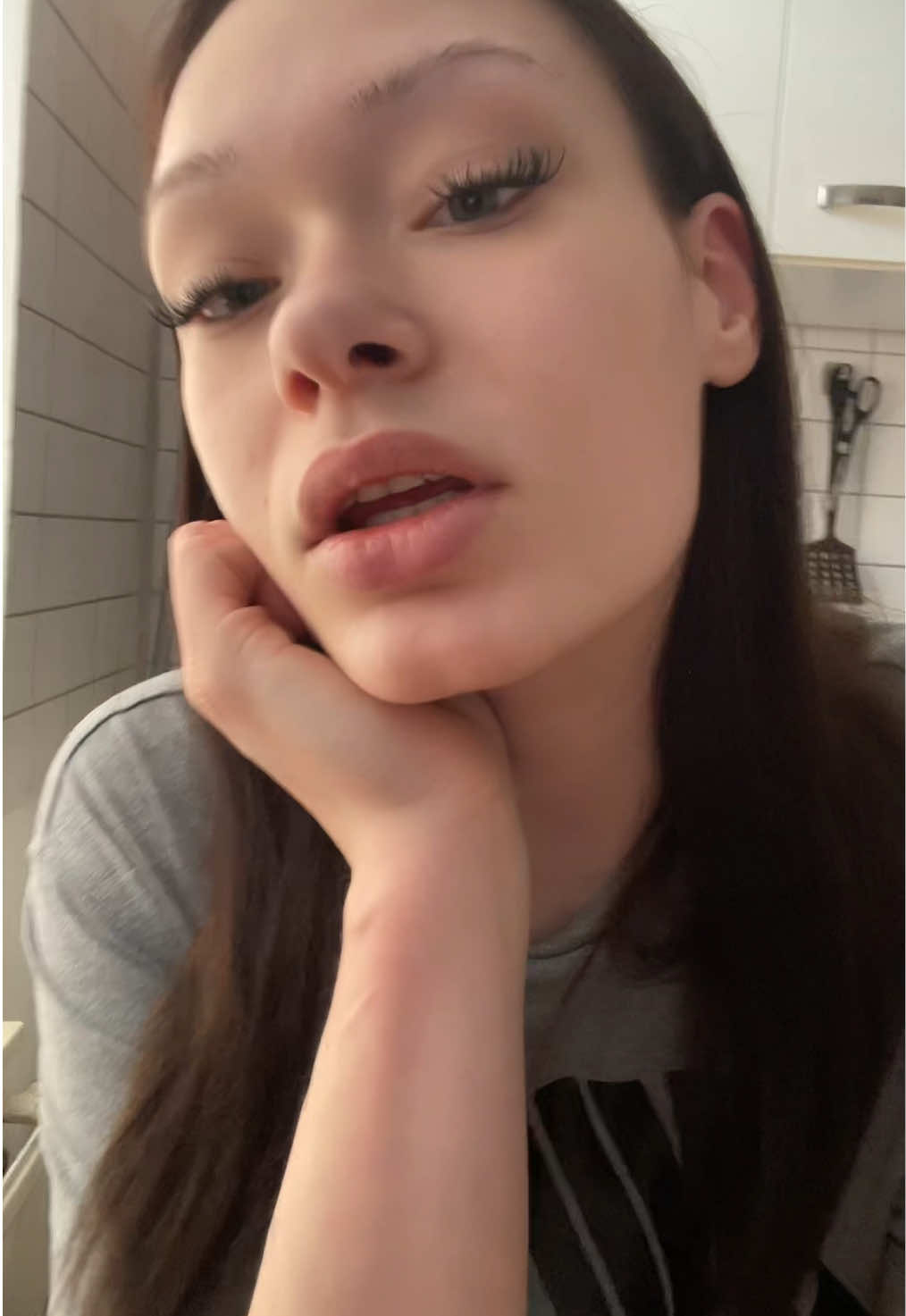 @𝓡𝓸𝓶𝓲𝓷𝓪🎀