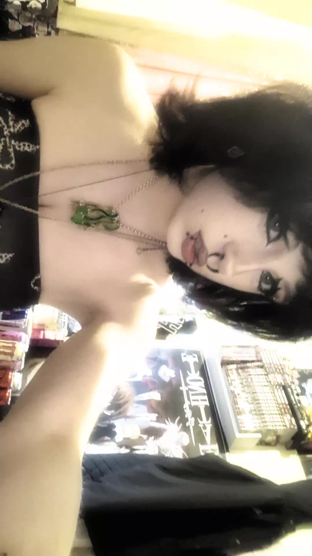 @Nevaeh..🥀