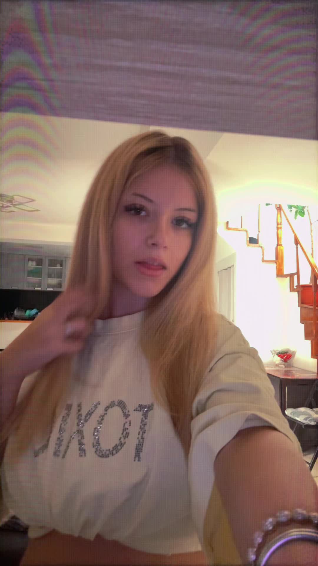 @Zahide de România😈
