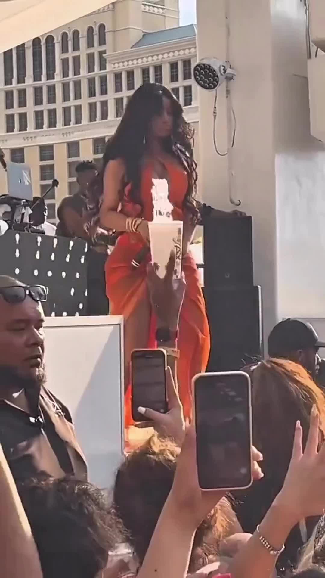 @mrstoryy