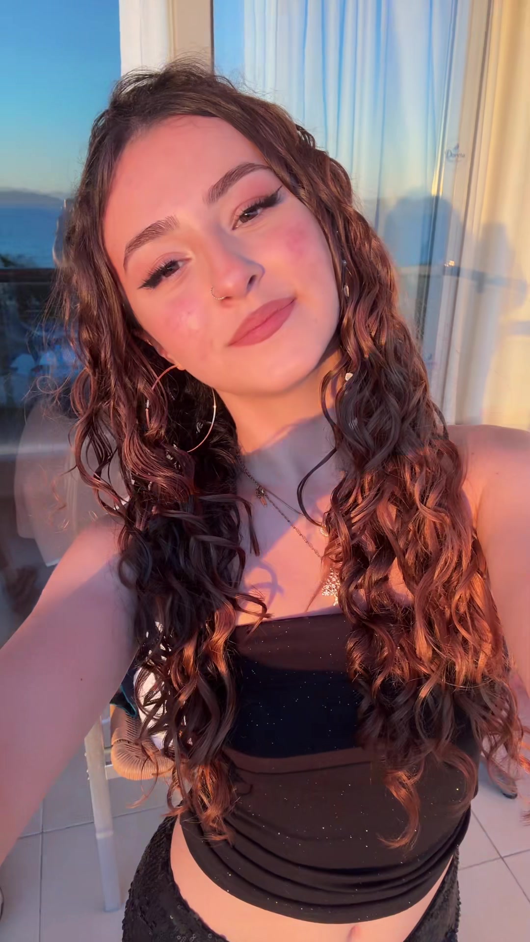 @𝐝𝐚𝐩𝐡𝐧𝐞