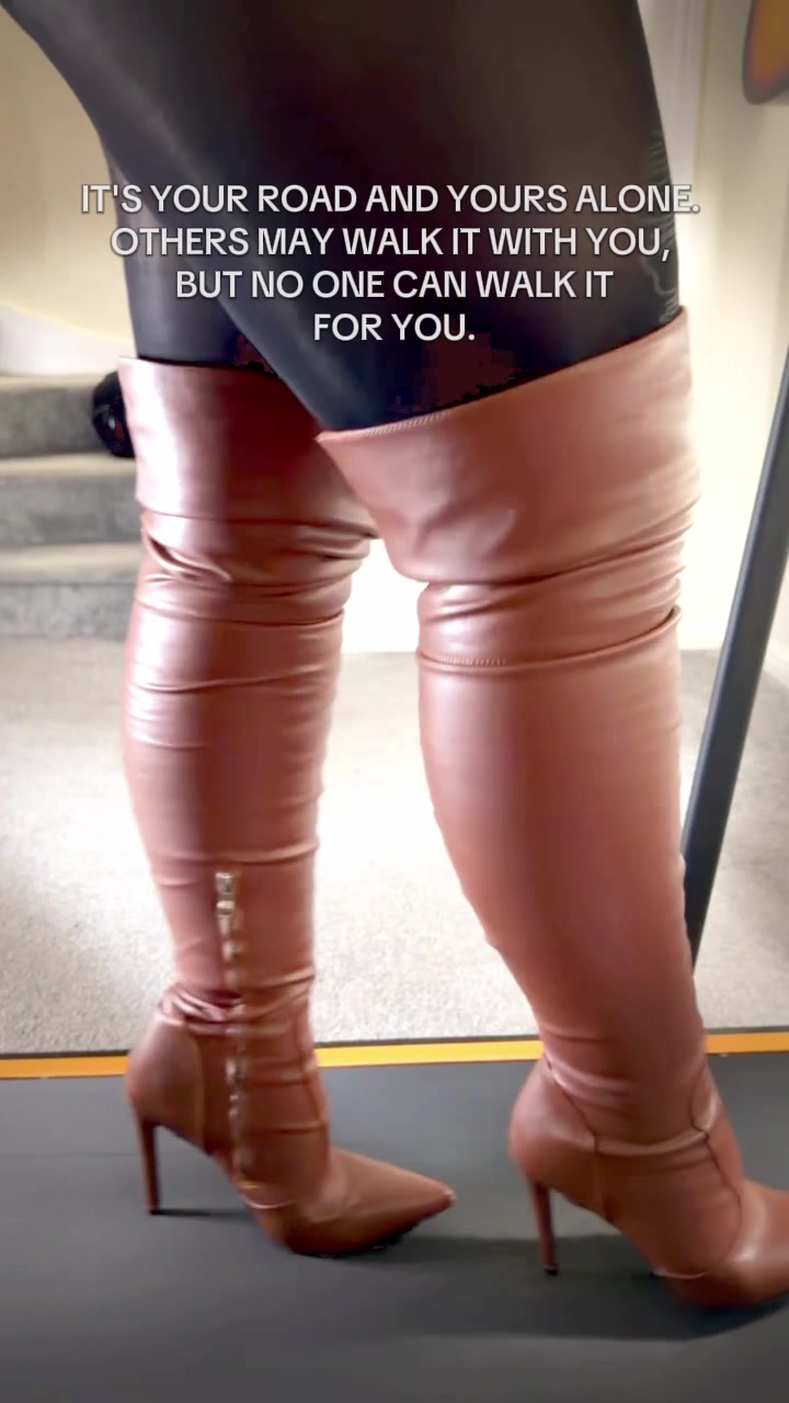 @wifeysheeled