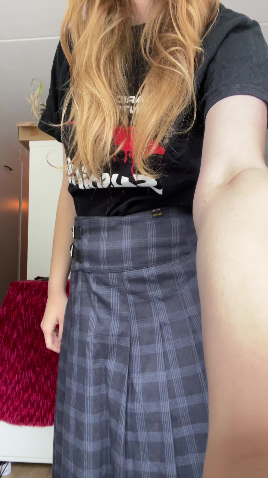 @Embla 🧟♀️