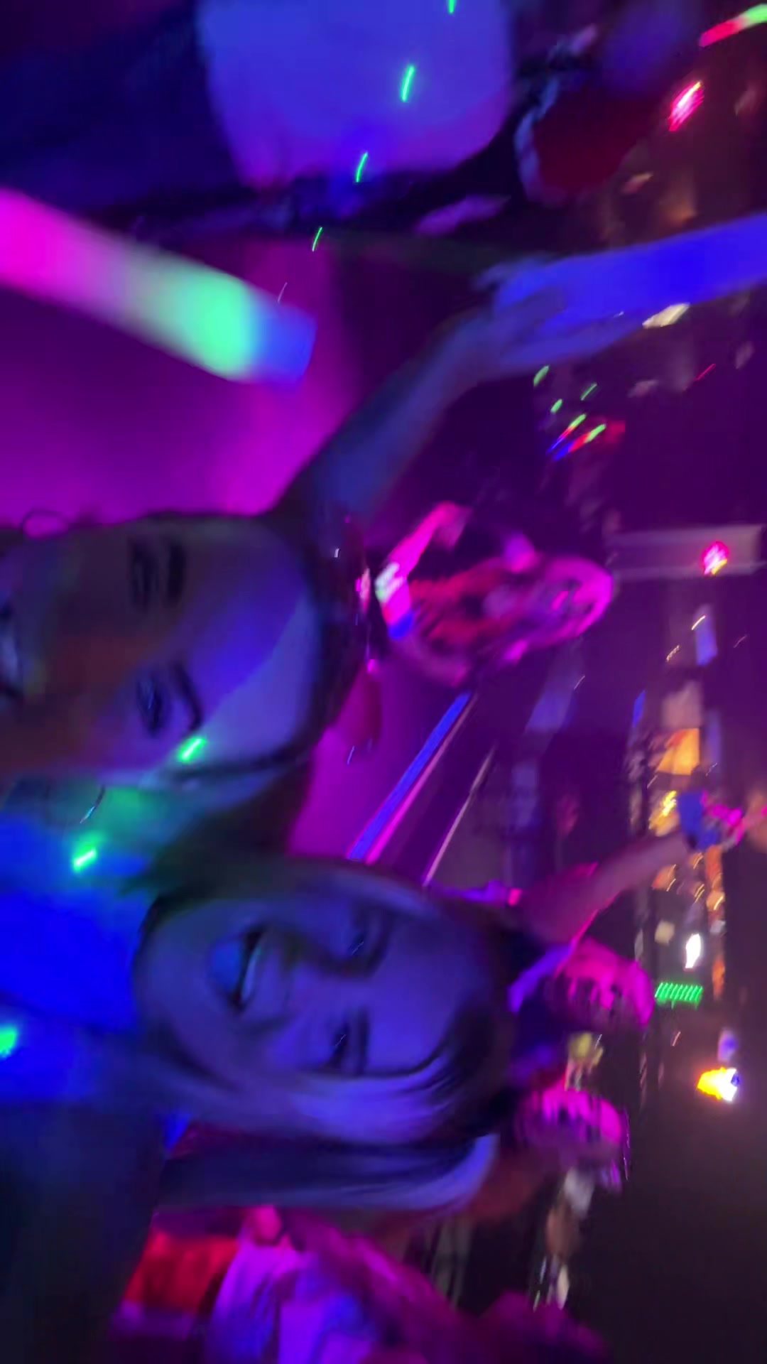 @B33D13💋