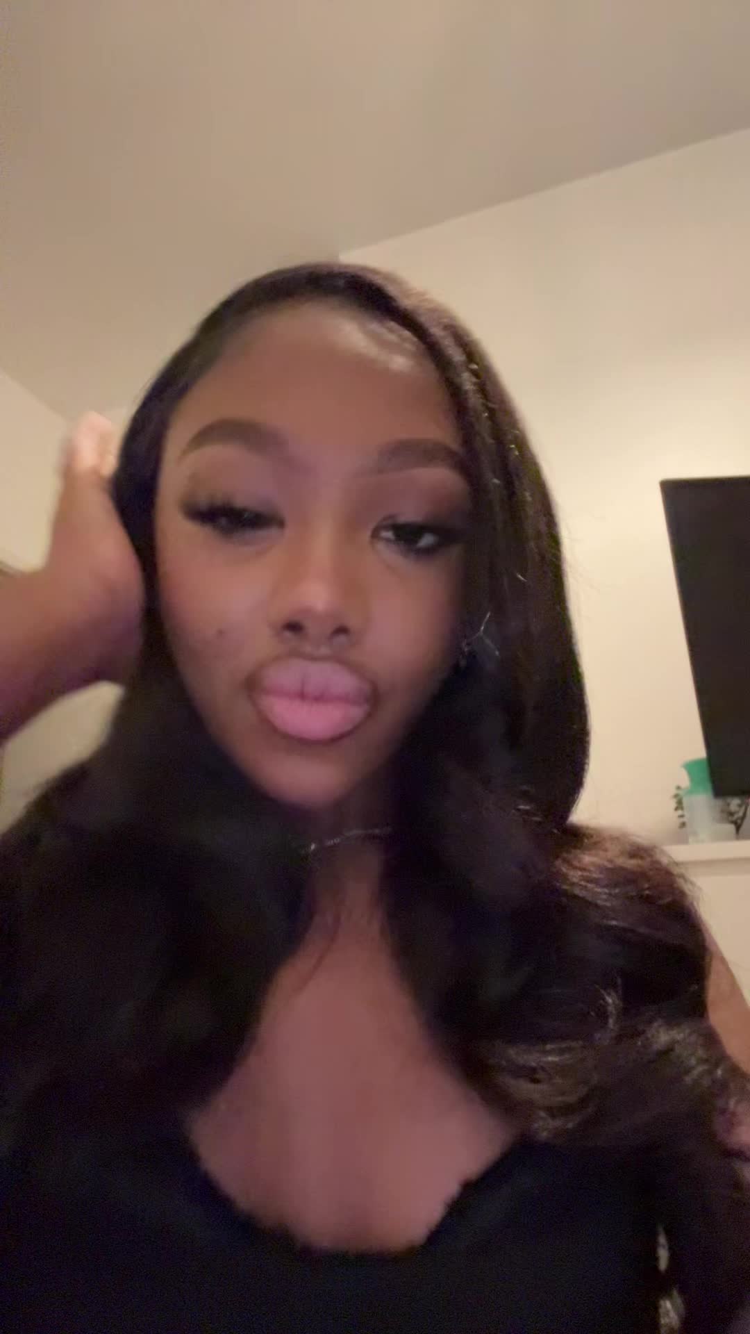 @T