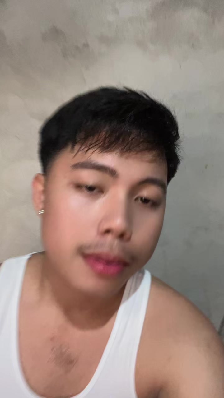 @Itskiminggie on ig