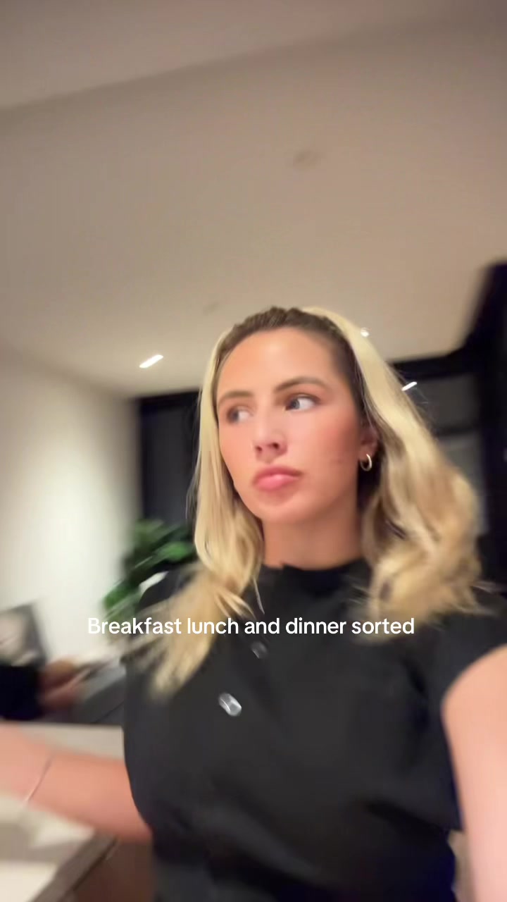 @Ellie-may