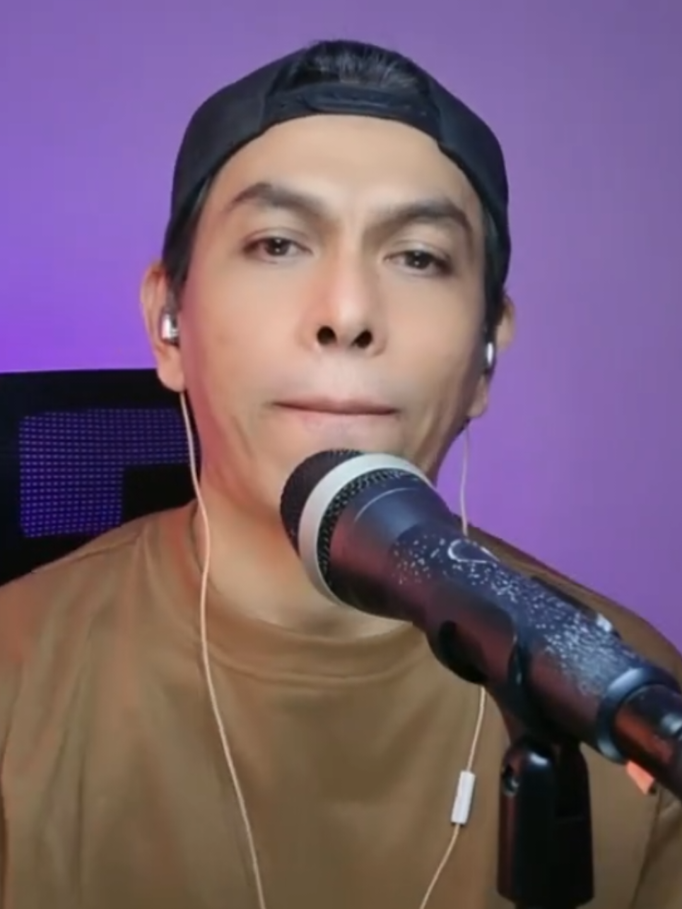 @Toni