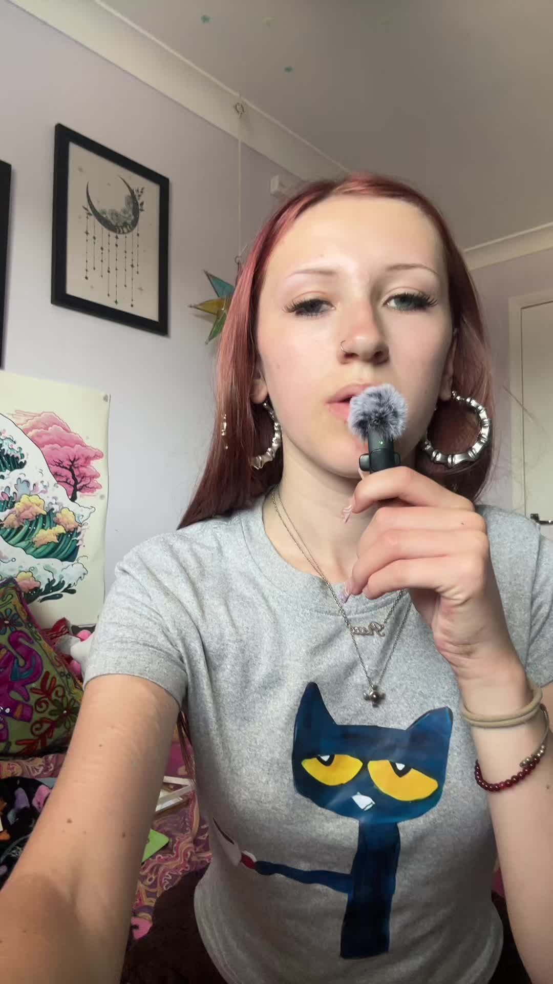 @👼