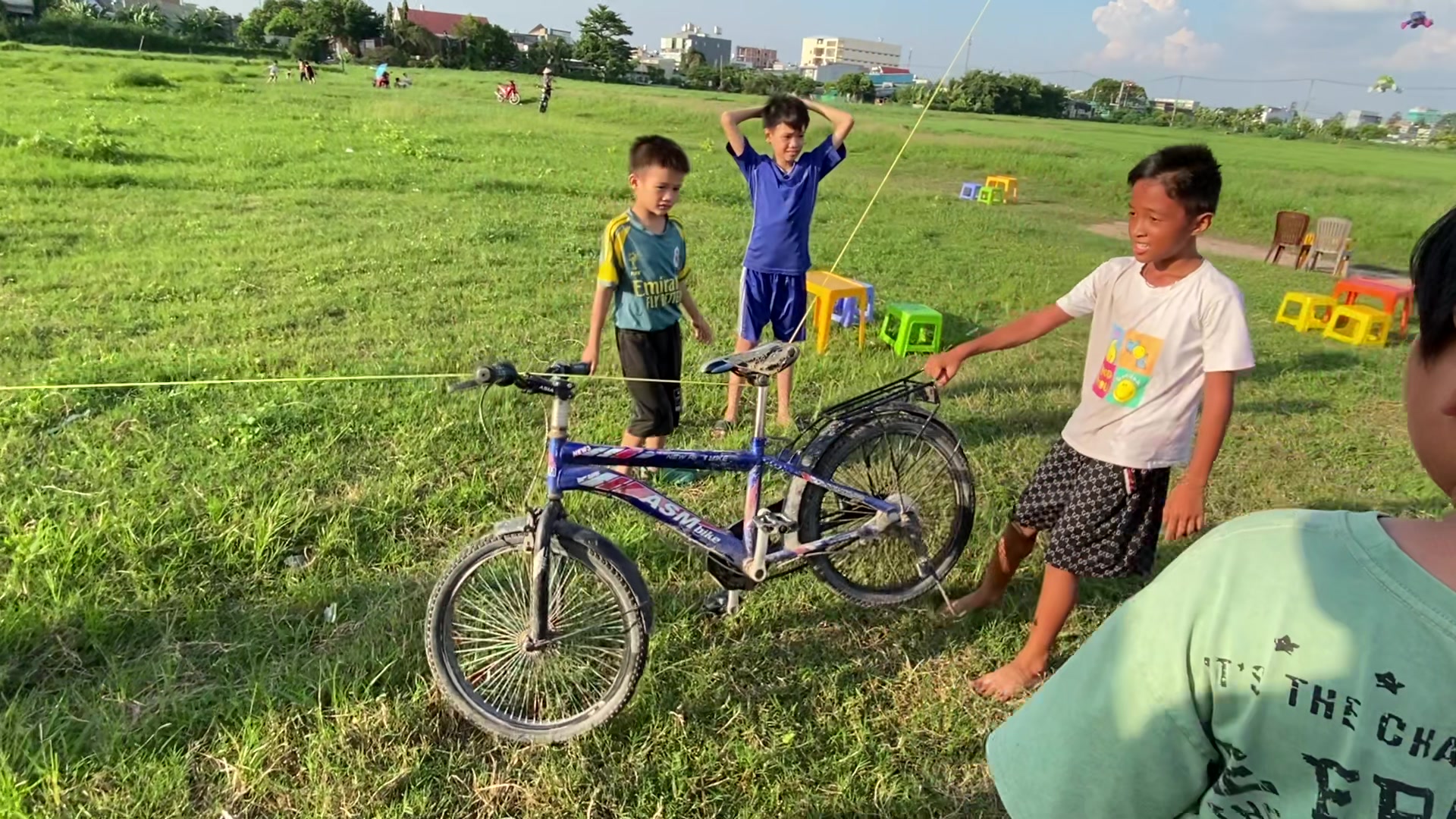 @Thả diều cùng Lợi