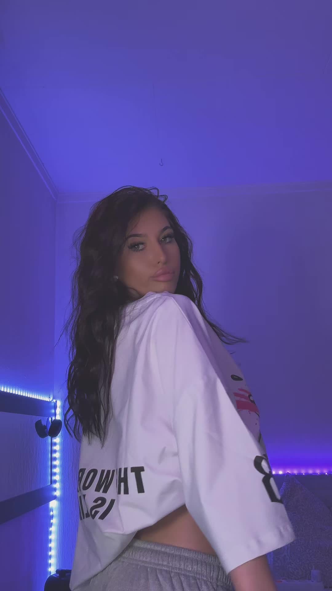 @𝘈𝘭𝘦𝘹𝘢𝘯𝘥𝘳𝘢