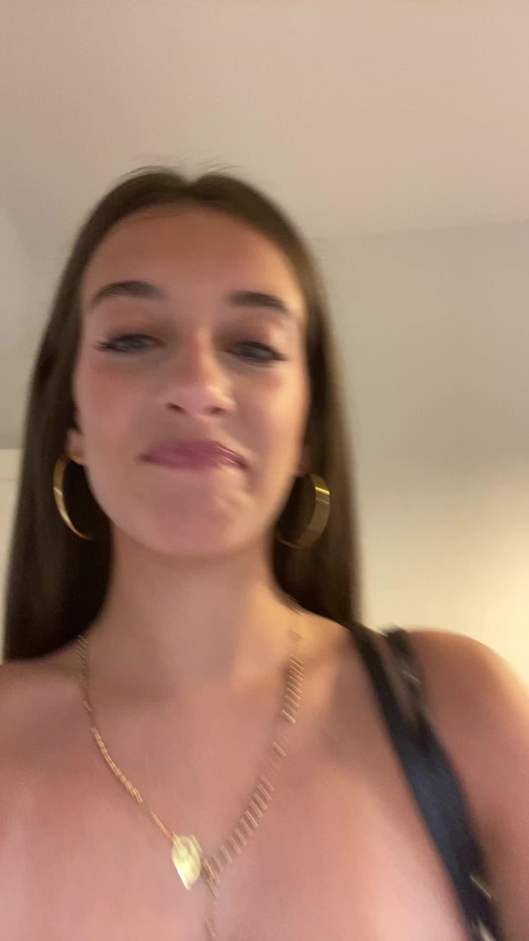 @Inés