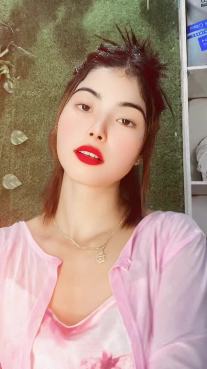 @Maya beautyparlour