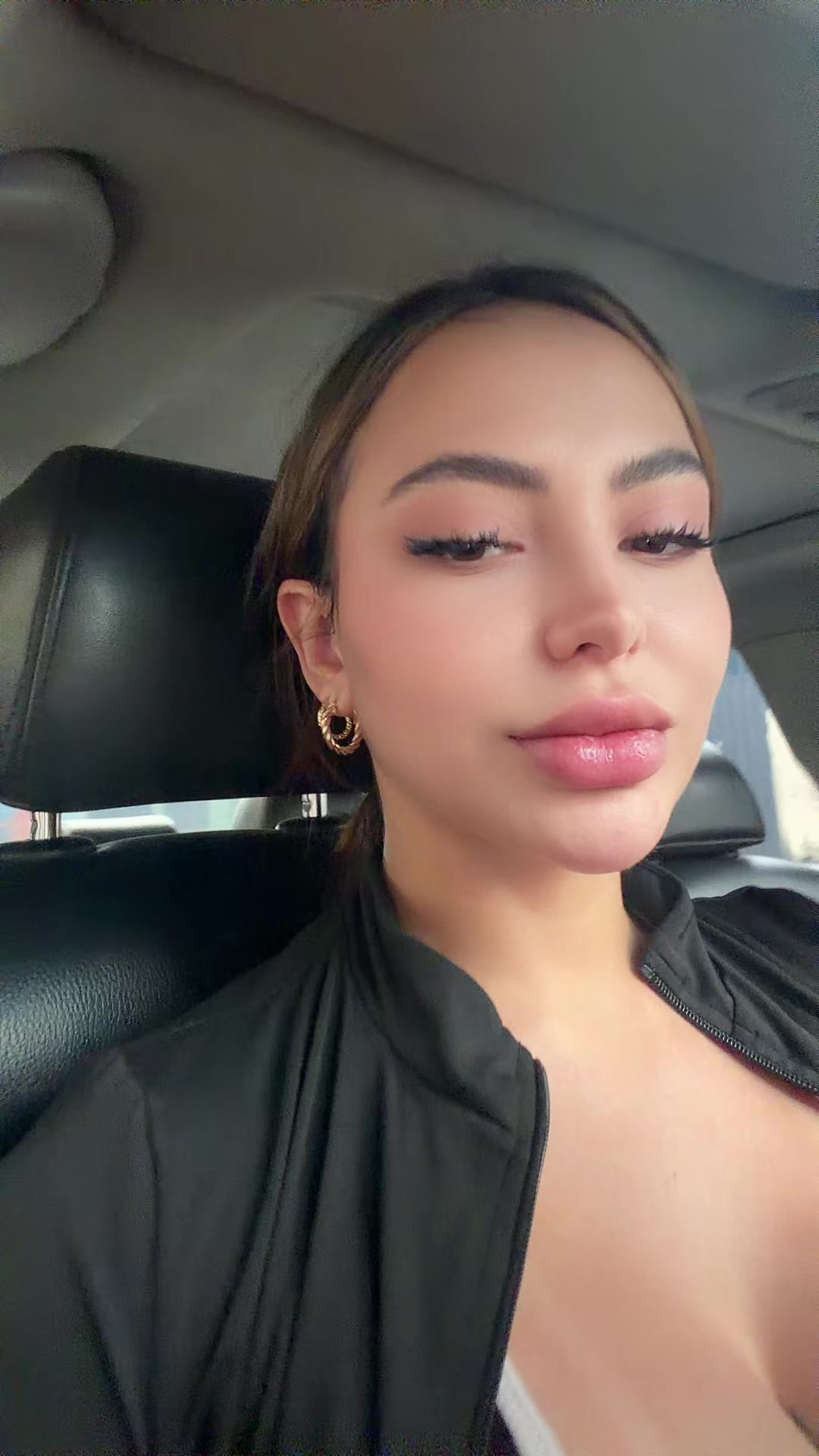 @krisbellbarrios