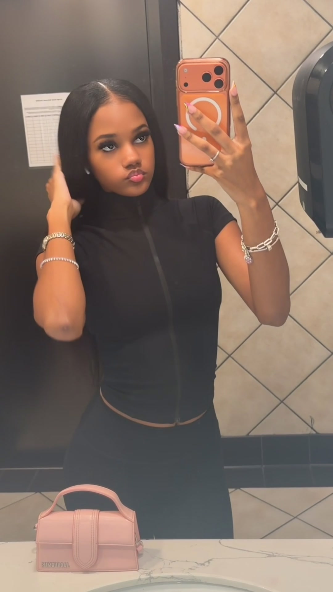 @Kiara