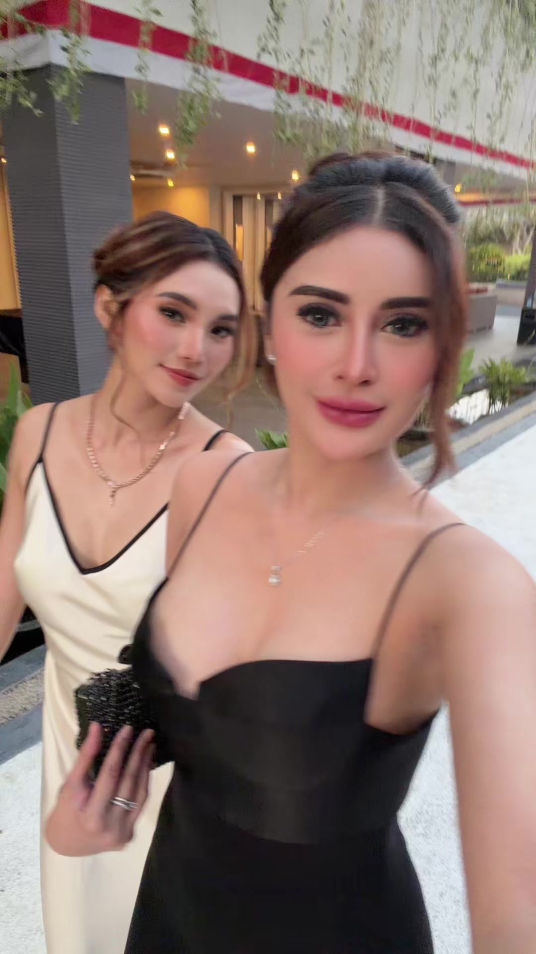 @lauraaas__