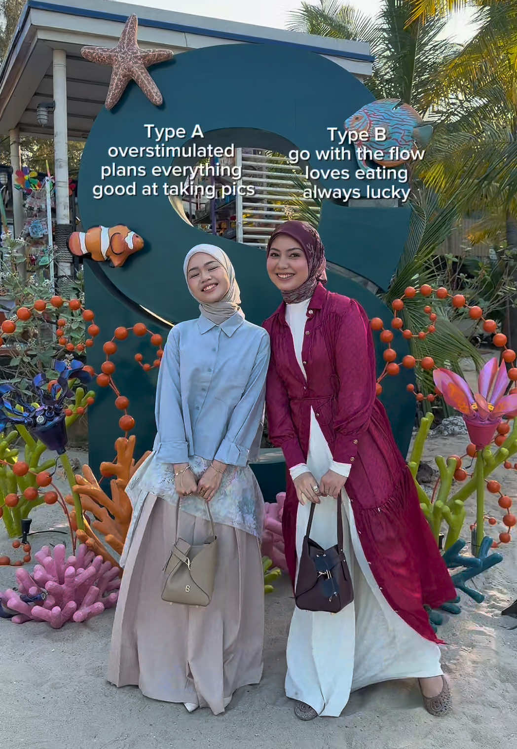 @Buttonscarves