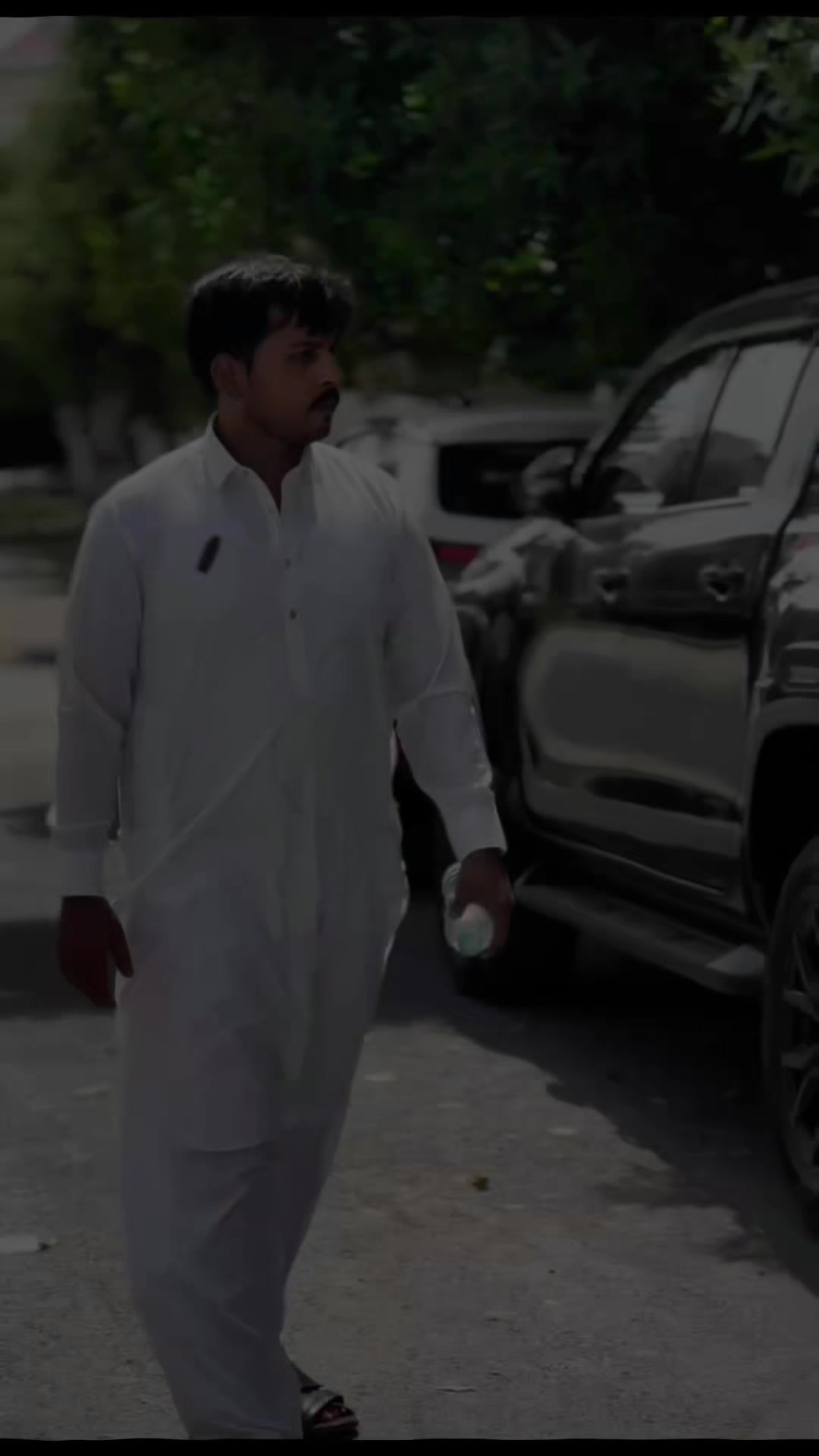 @MALIK AWAIS