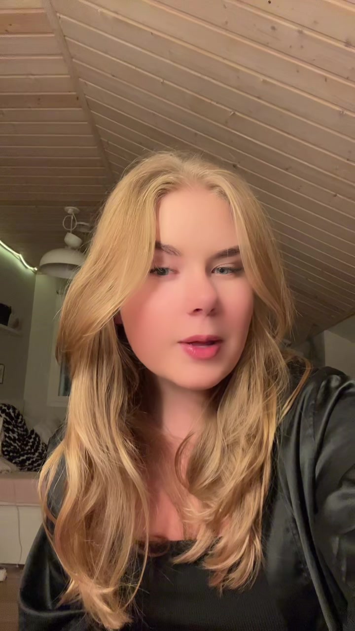 @😜😍🥵🥰🥂