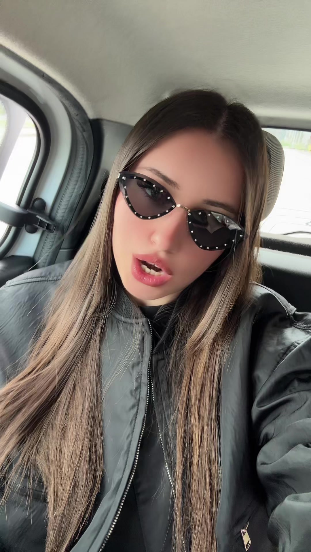 @angela
