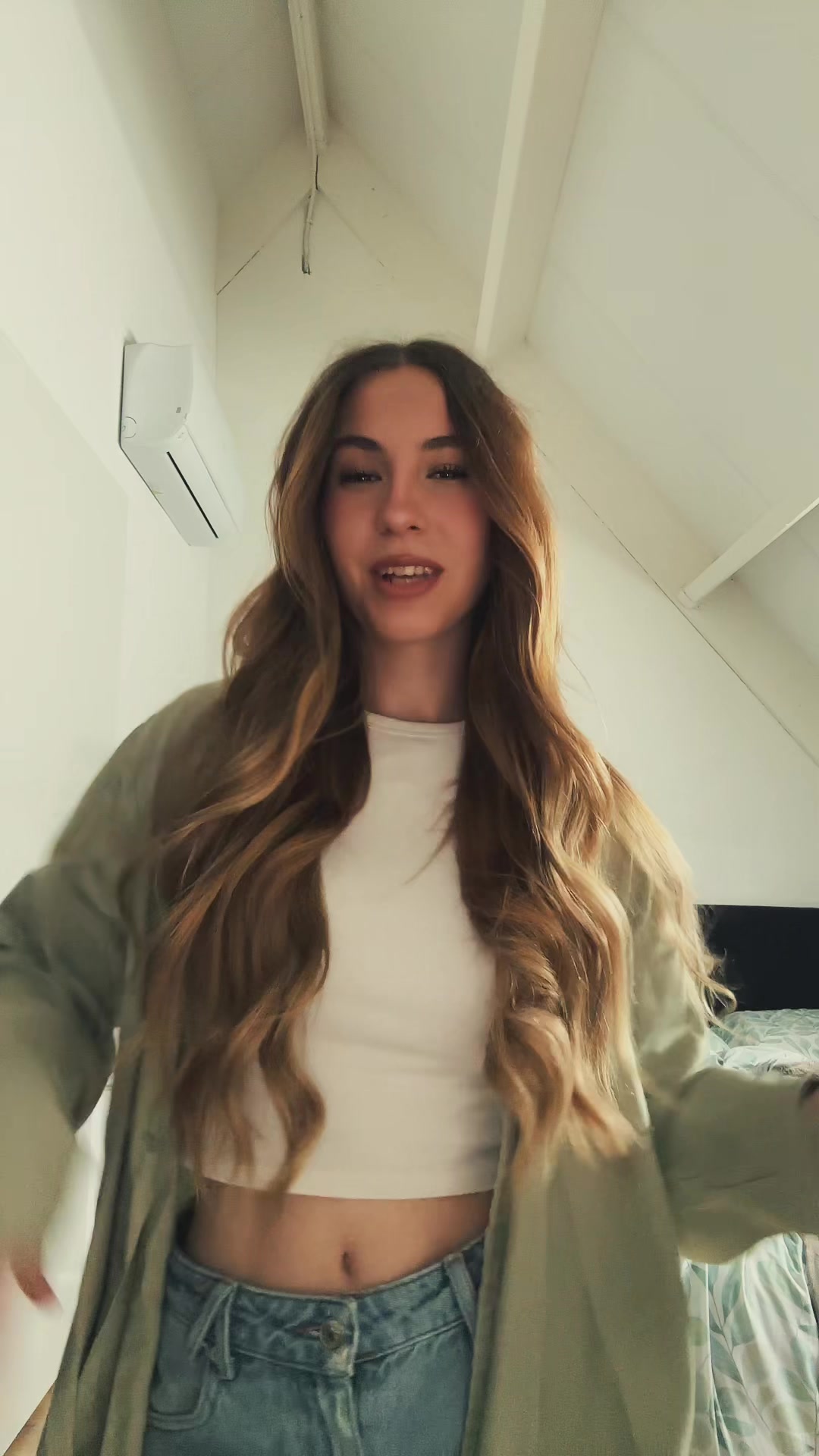 @Gia