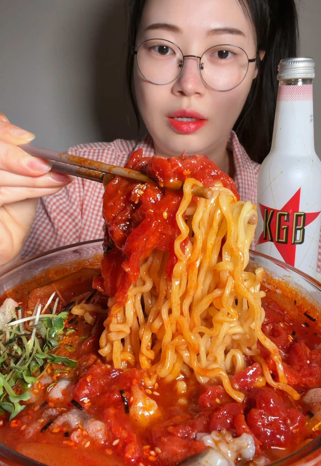@잘먹는입큰언니