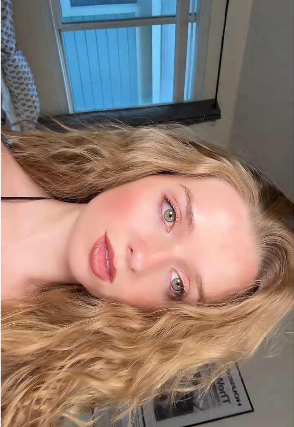 @hellomiwa