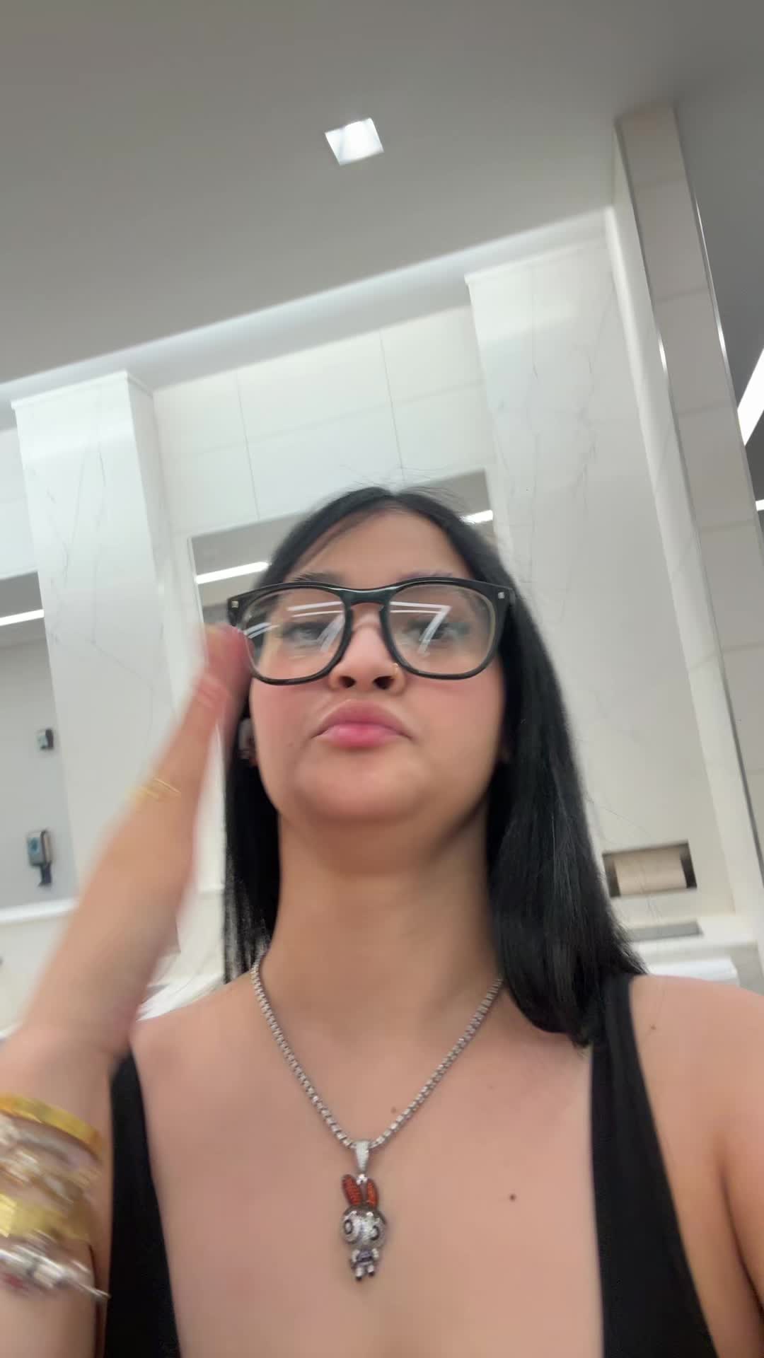 @rossee5xx