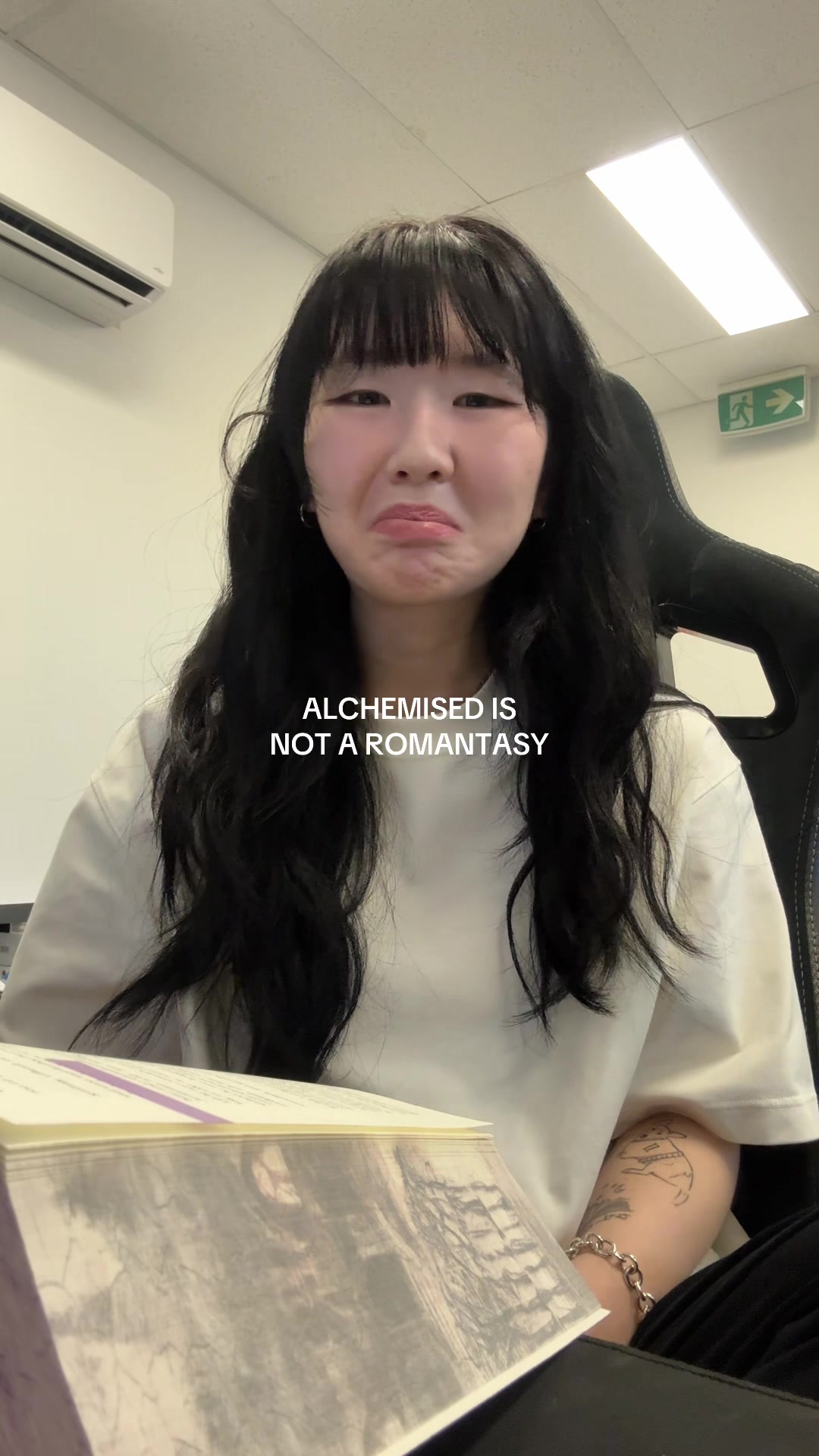@christie 🐍🗡️📖