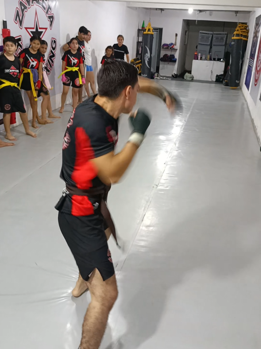 @ZavaletaKickboxing_mma