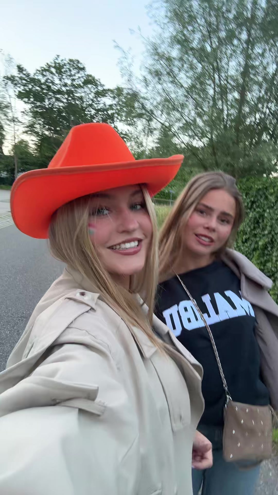 @IVY LANGENBERG