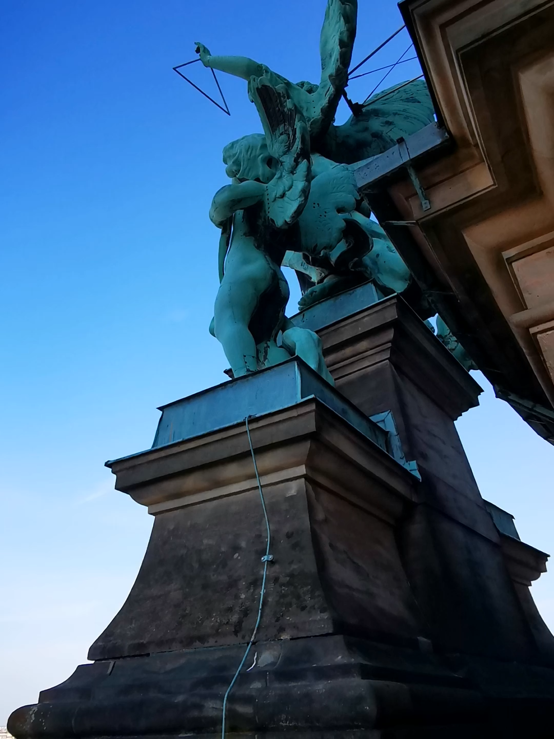 @BERLIN-VISUAL.com