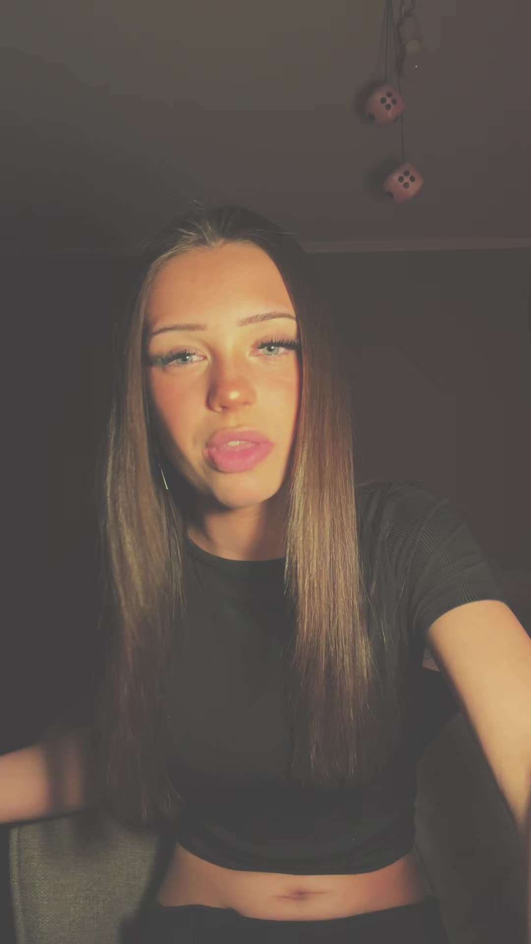 @👽
