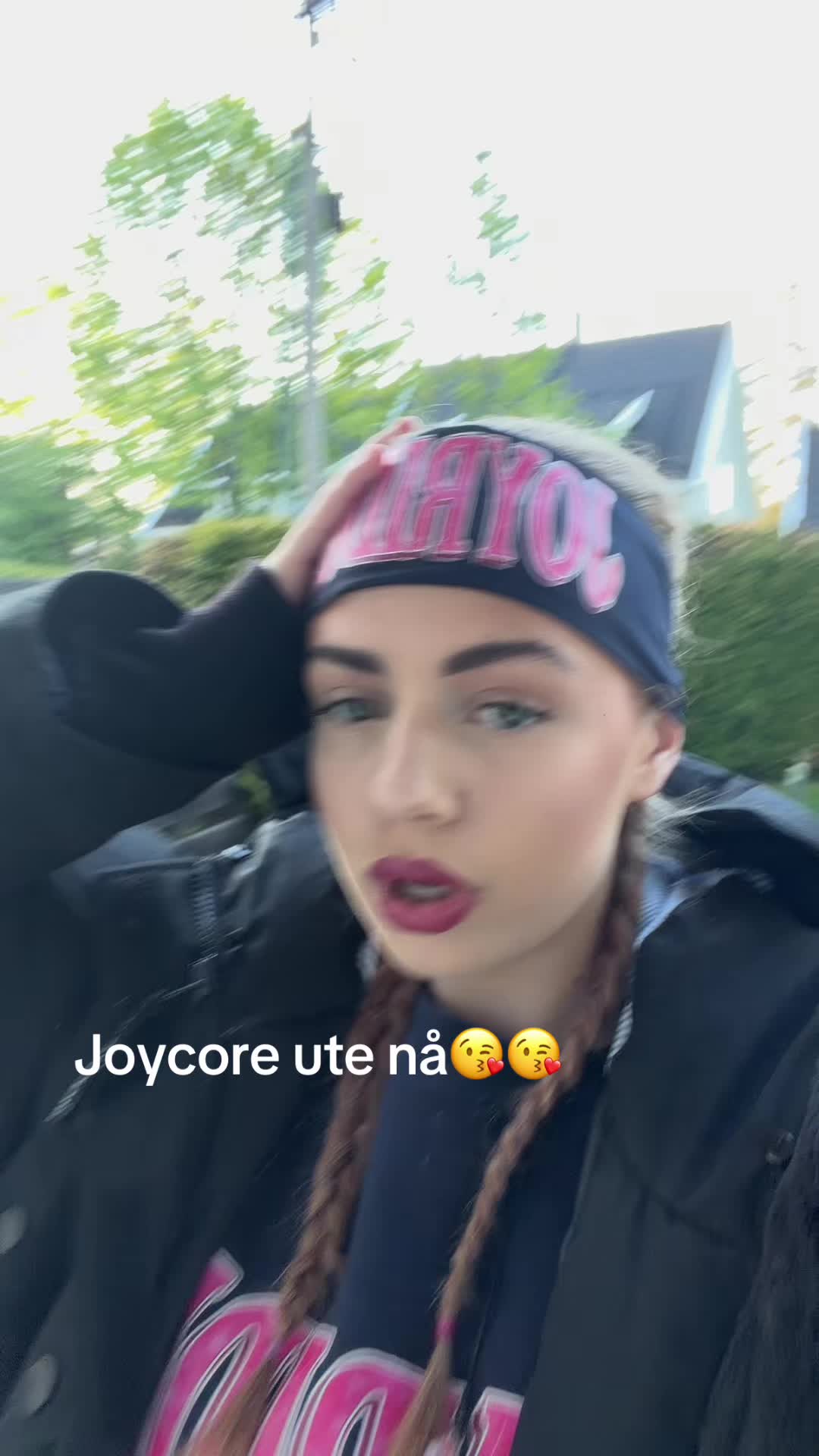 @nora 🫦