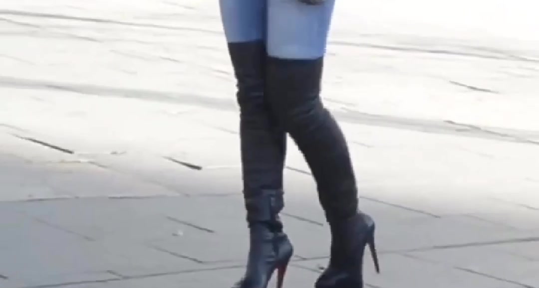 @Ayla