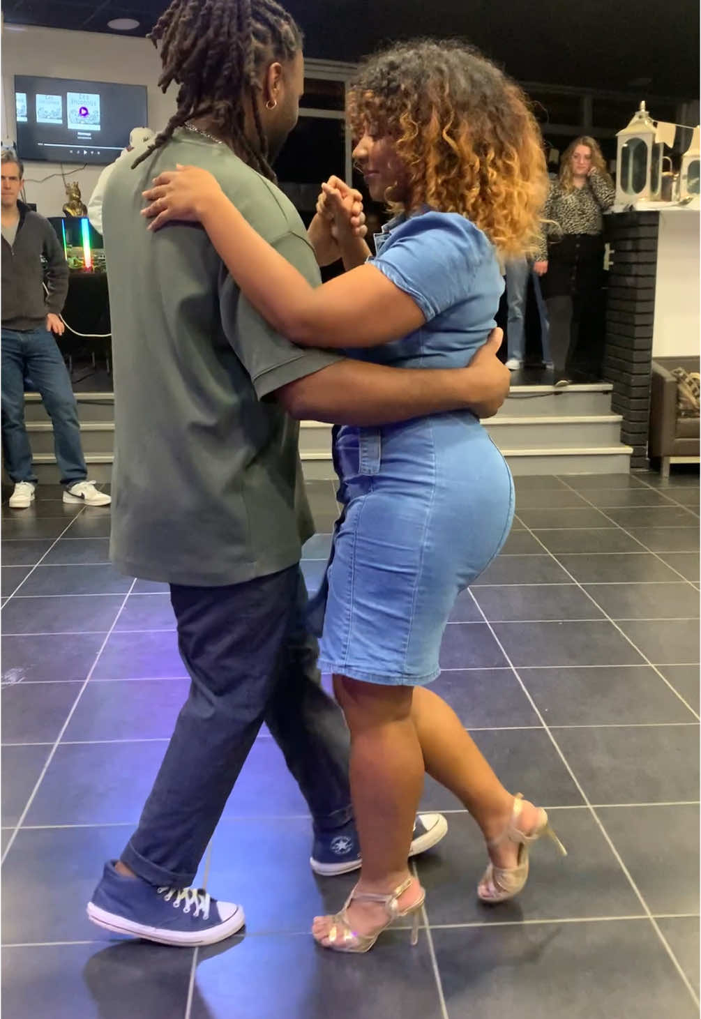 @Anne-So Kizomba 🇷🇪