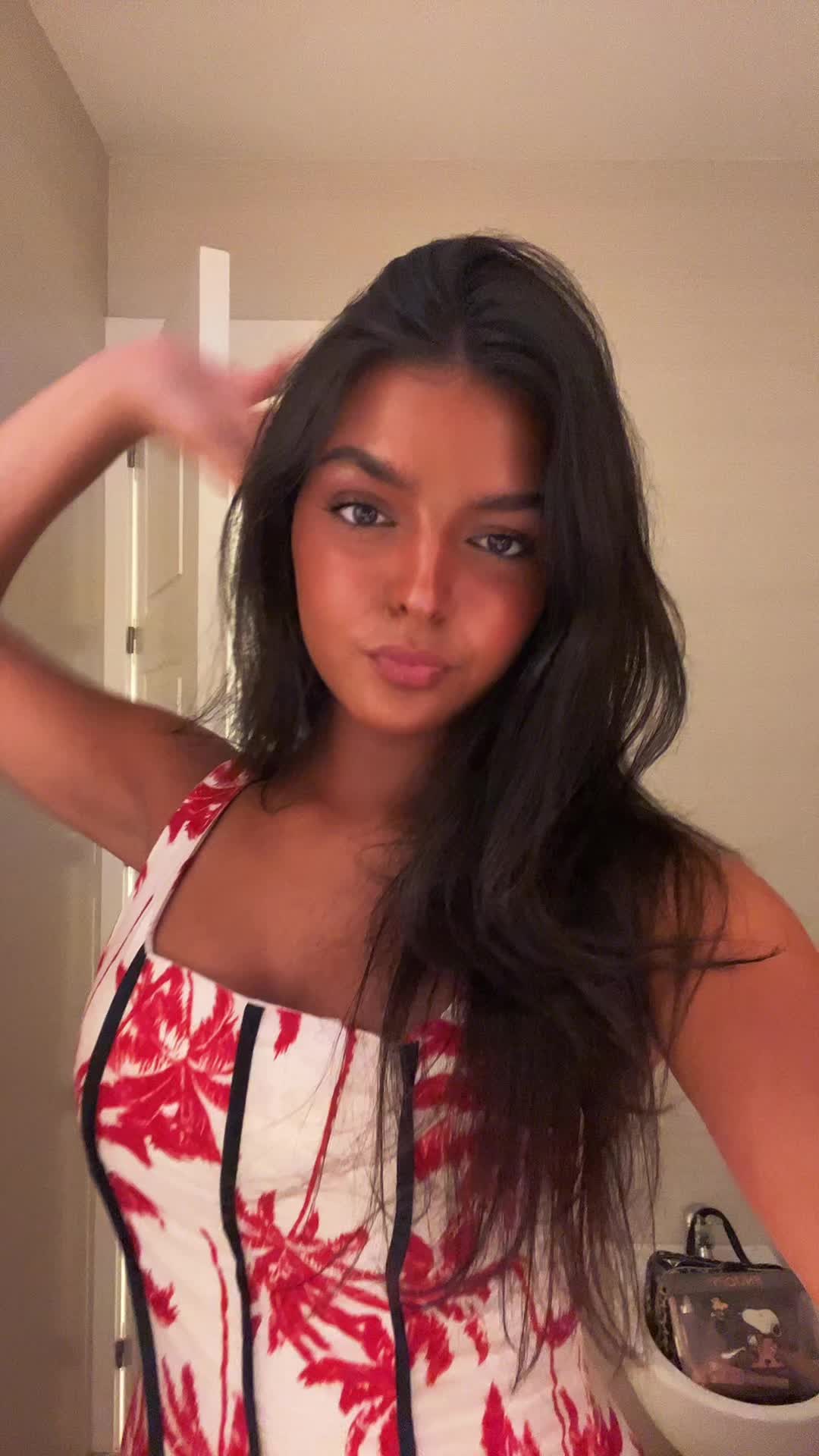 @adrianagago