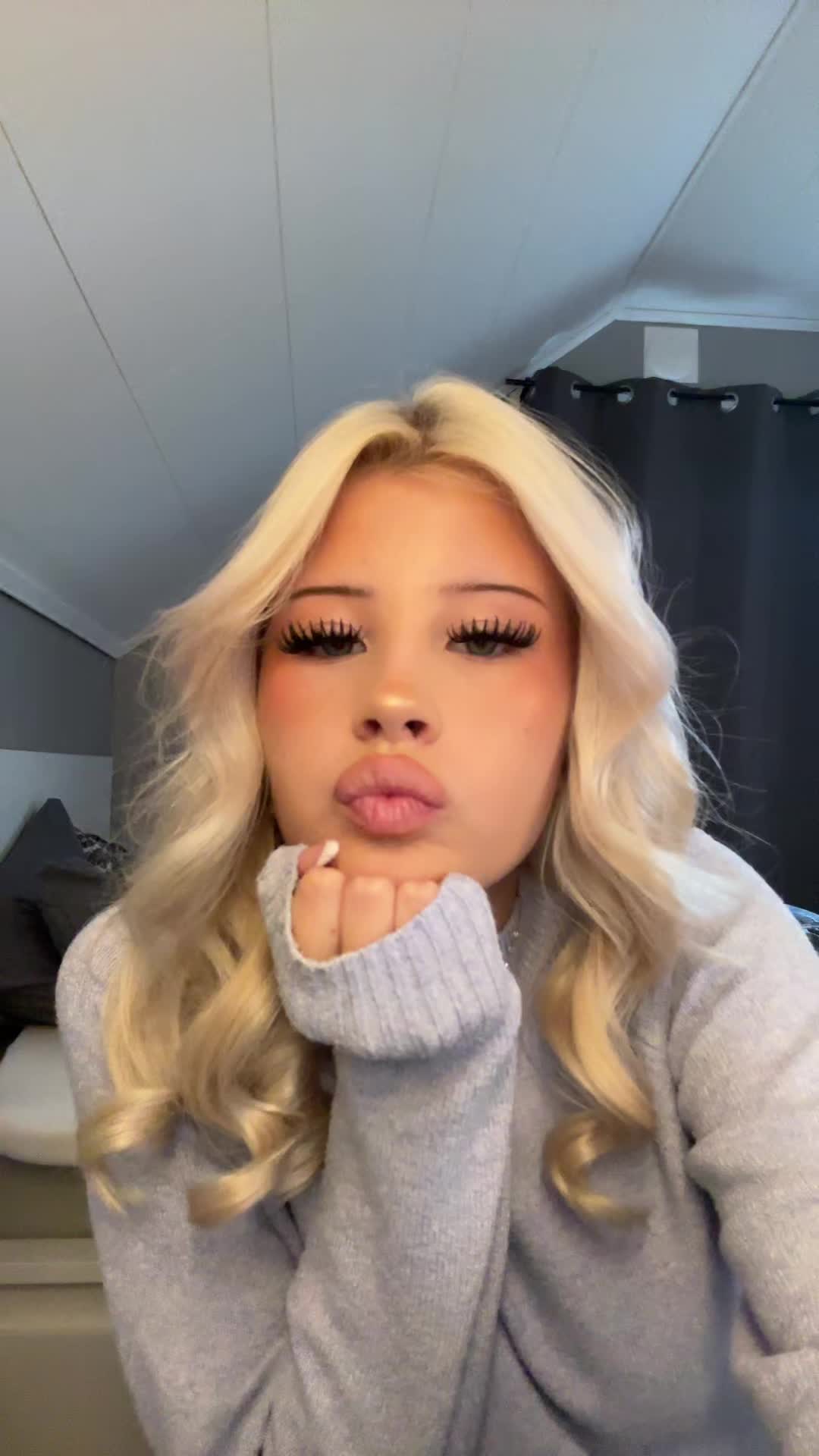 @Clara