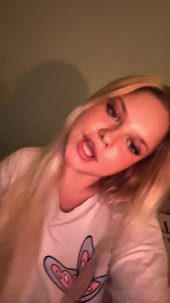 @Amielouise18