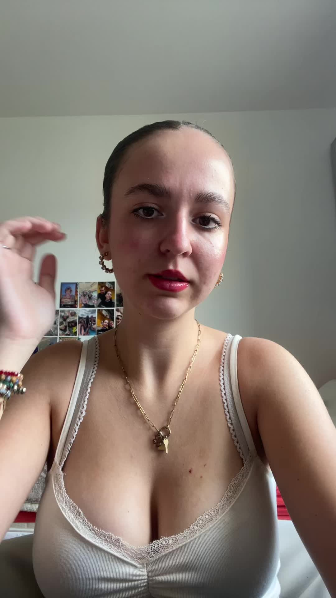 @Inès 🌺