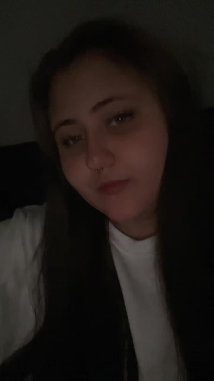 @Lena👻
