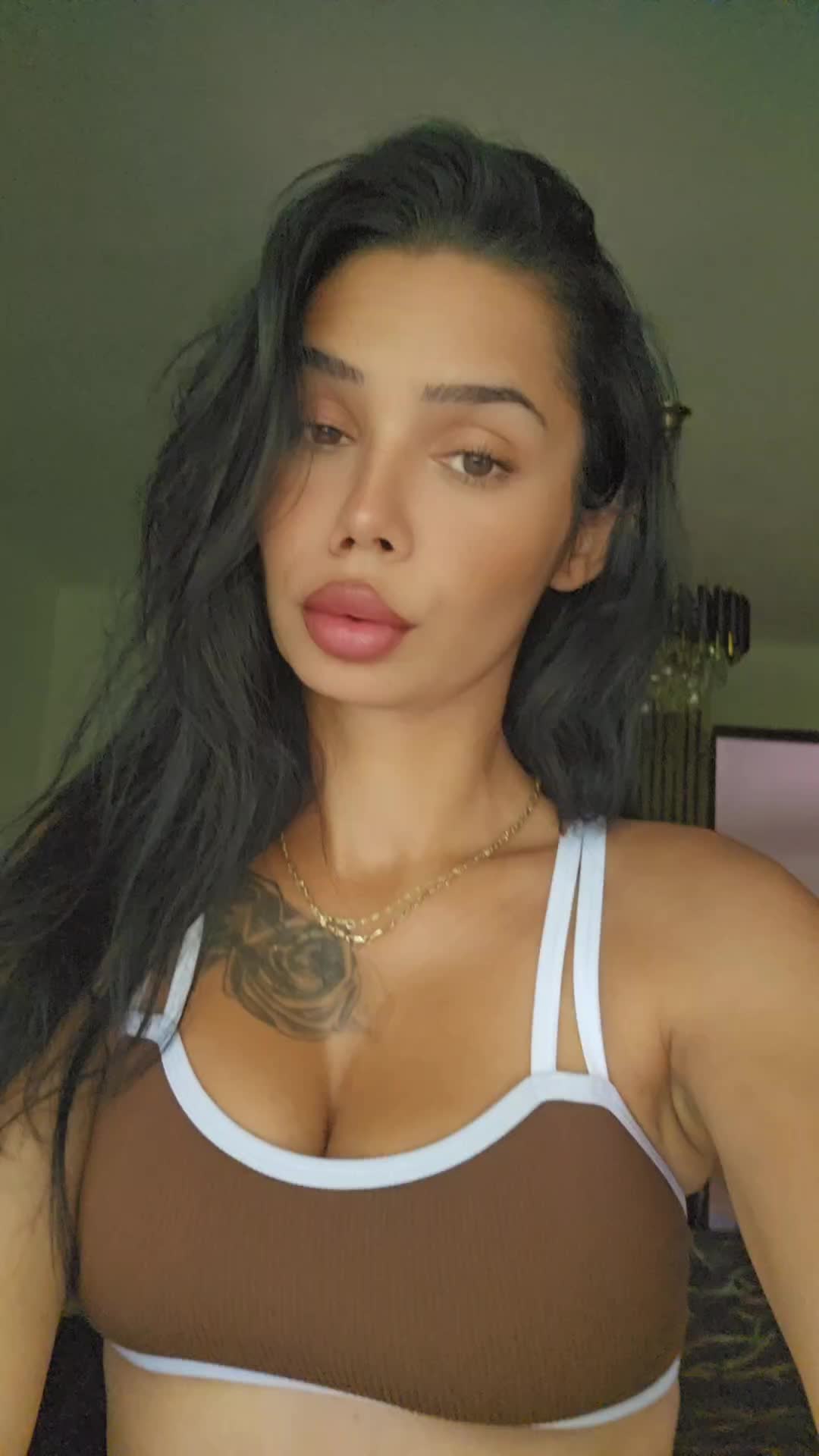 @nikoleta
