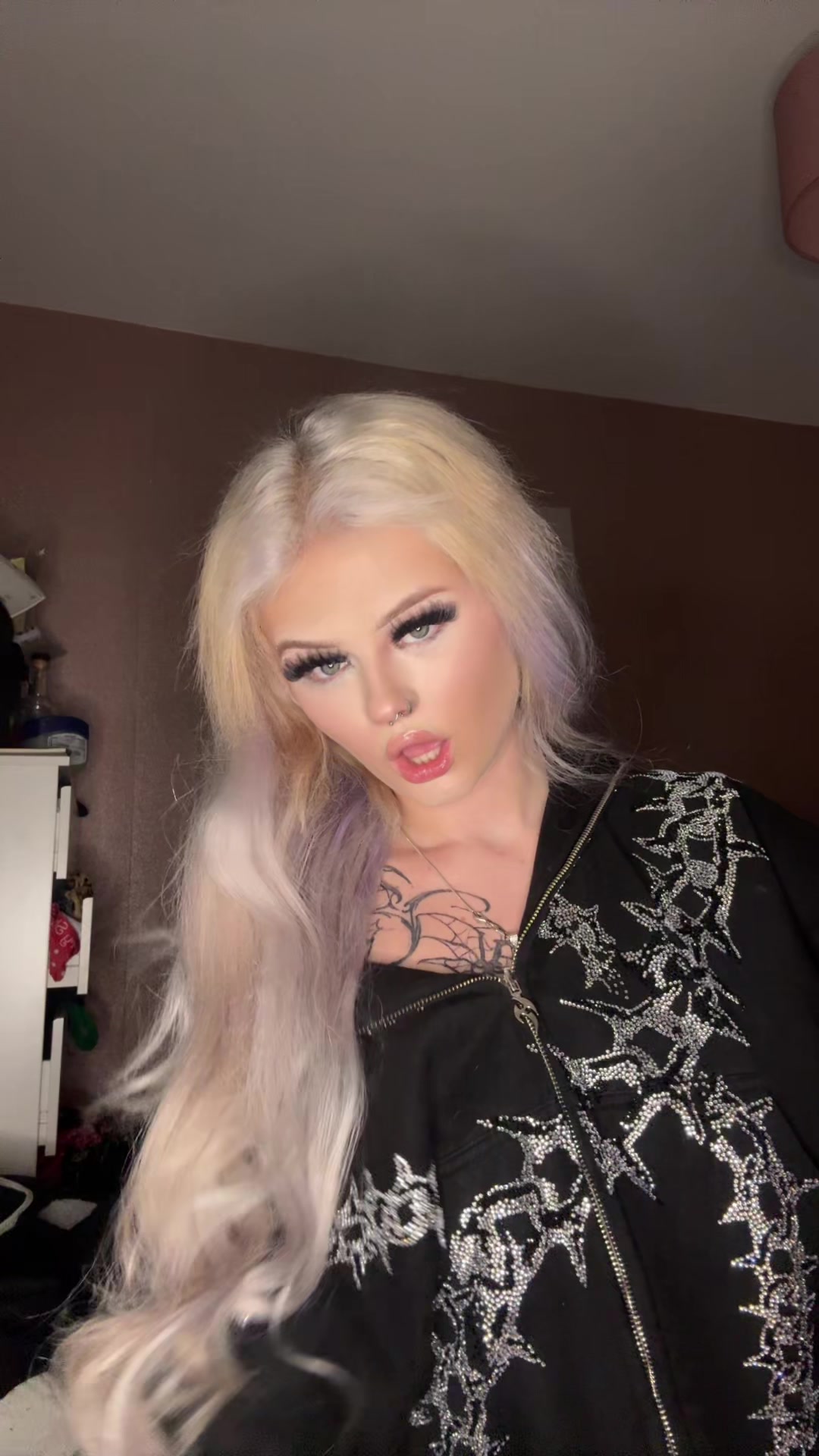 @Sophie Anna ⛓️