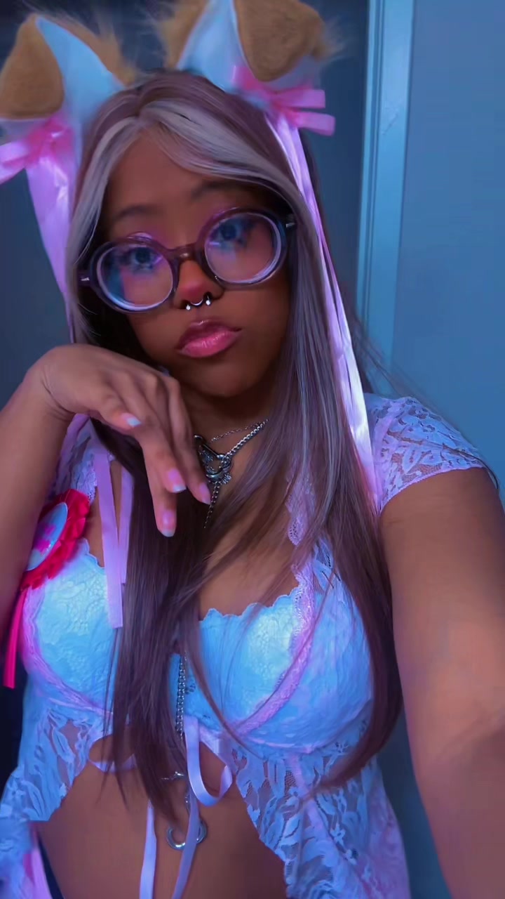 @AestheticallyCRY